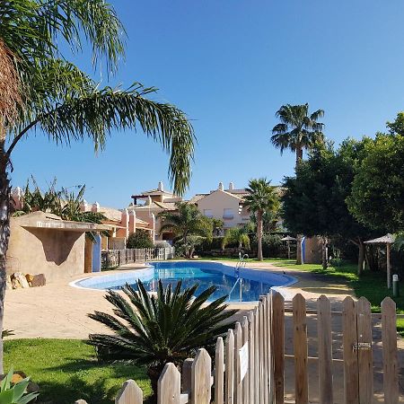 Akutuna - Casa Familiar Con Piscina , Garaje & Pista De Padel Zahara de los Atunes Kültér fotó