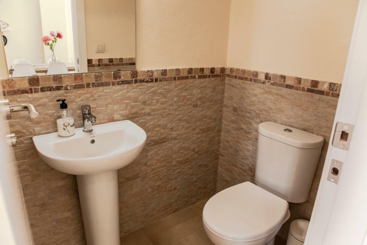Akutuna - Casa Familiar Con Piscina , Garaje & Pista De Padel Zahara de los Atunes Kültér fotó